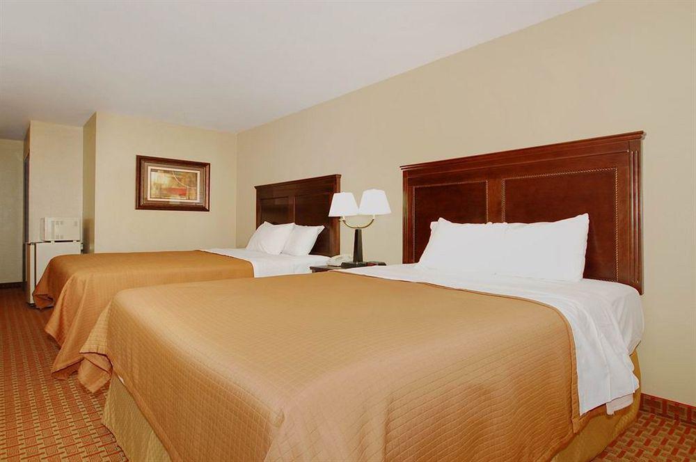 Best Western Temple Inn & Suites Стая снимка