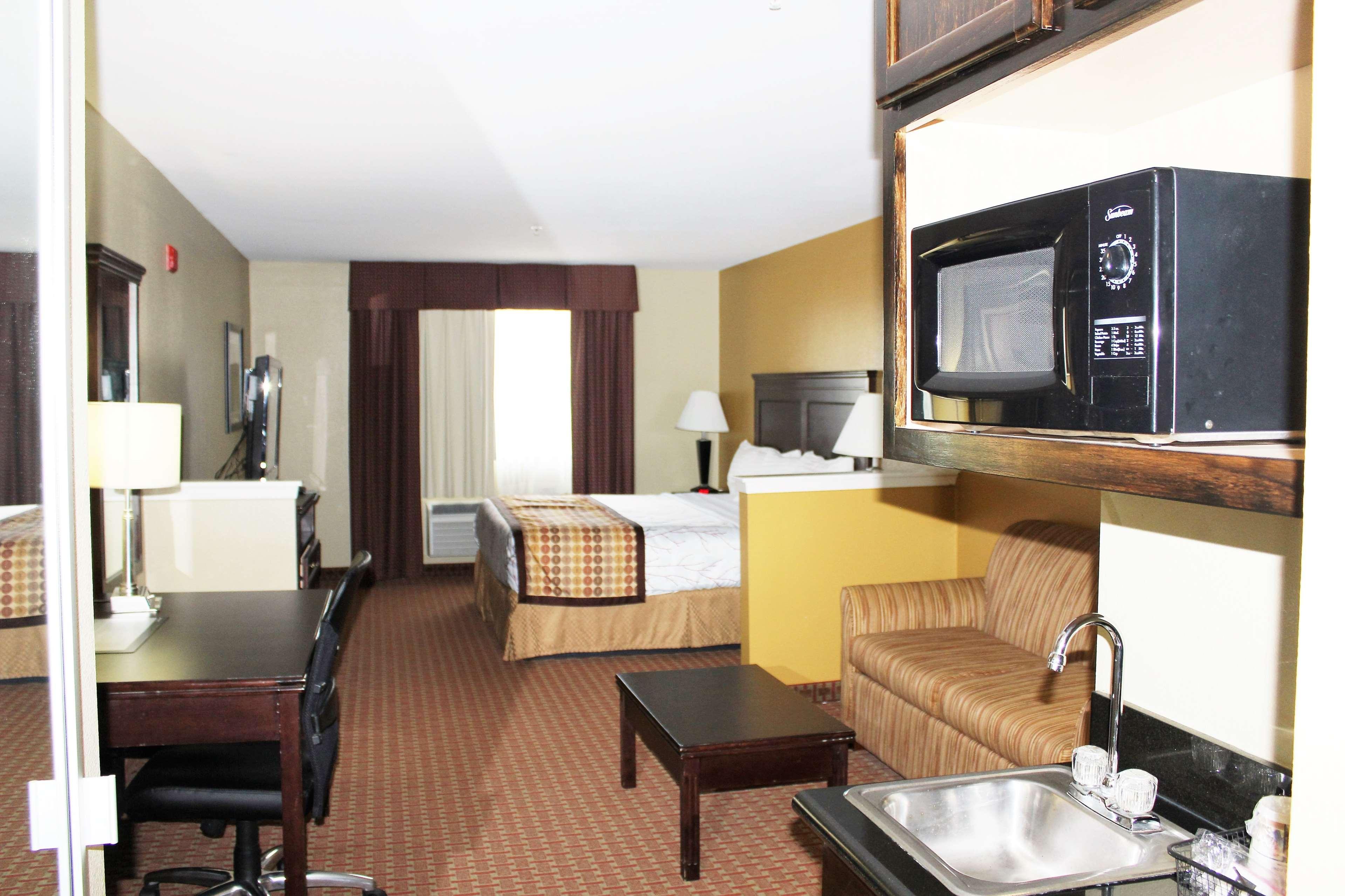 Best Western Temple Inn & Suites Екстериор снимка