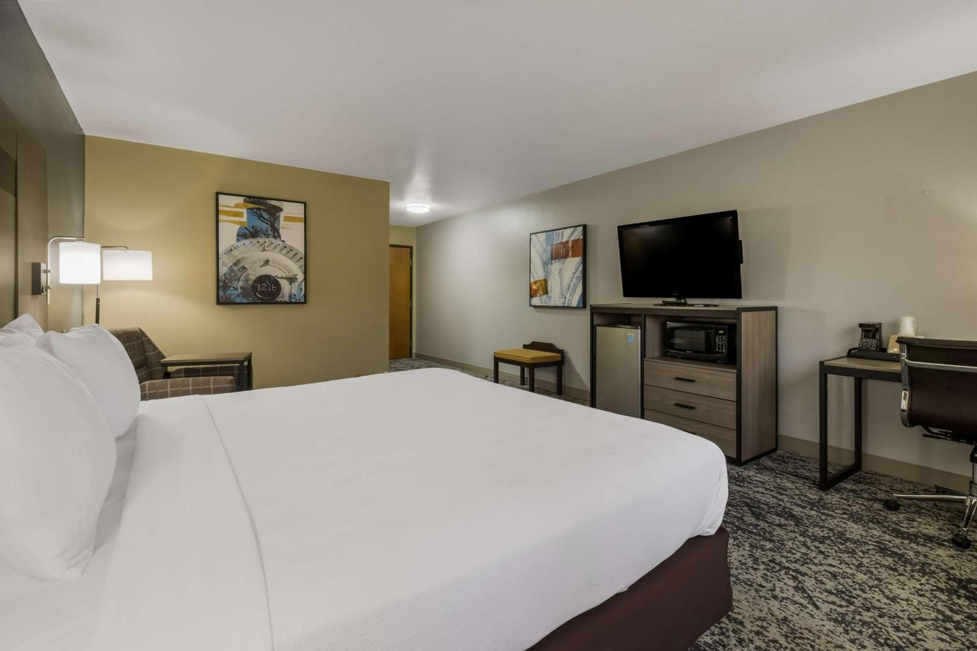 Best Western Temple Inn & Suites Екстериор снимка
