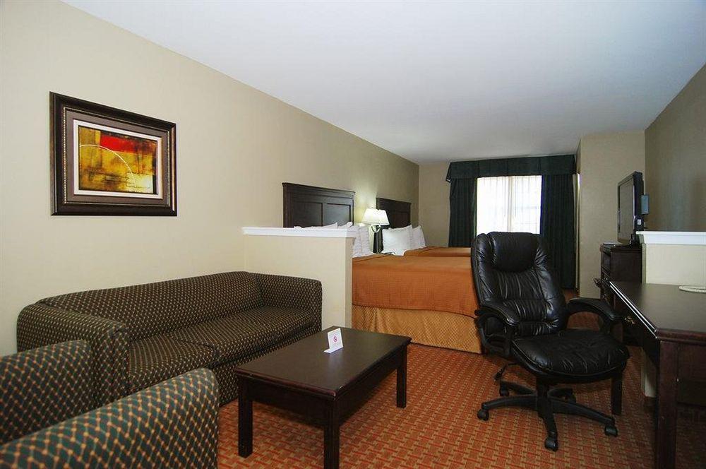 Best Western Temple Inn & Suites Стая снимка